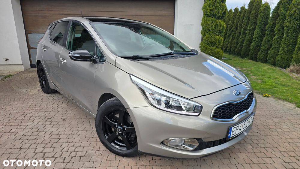 Kia Ceed - 1