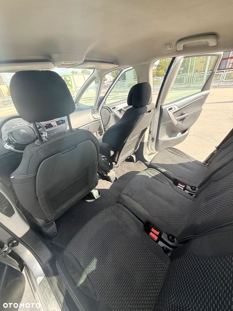 Citroën C4 Picasso 1.8 16V Confort - 9
