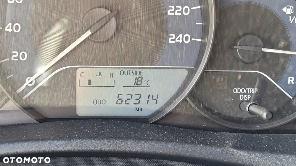 Toyota Corolla 1.6 Active - 13