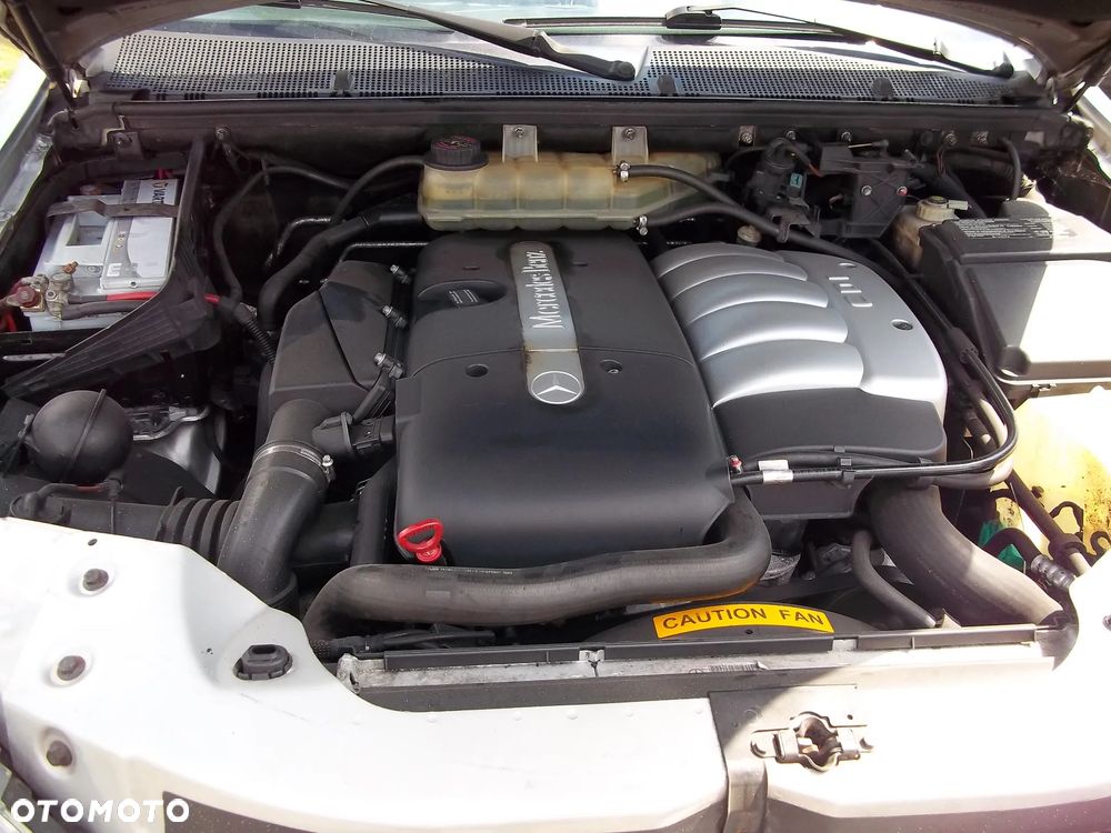 Mercedes-Benz ML - 12