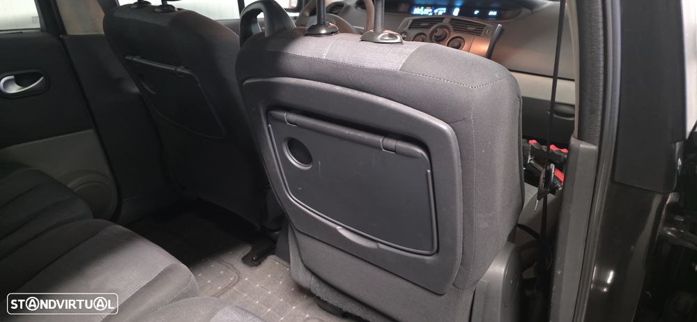 Renault Scénic 1.5 dCi Exclusive SS - 11