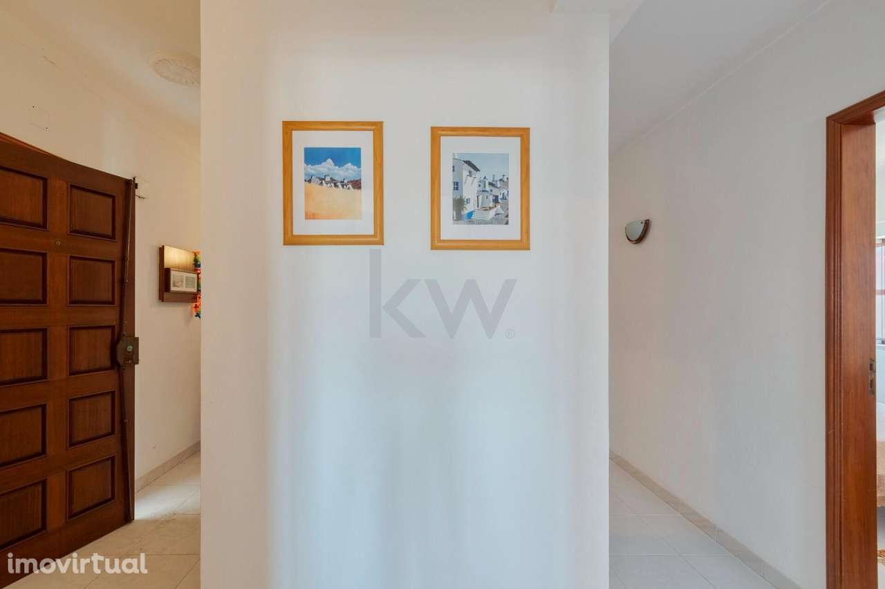 Apartamento T3 com Garagem a 750m da Praia do Almograve - Grande imagem: 5/23