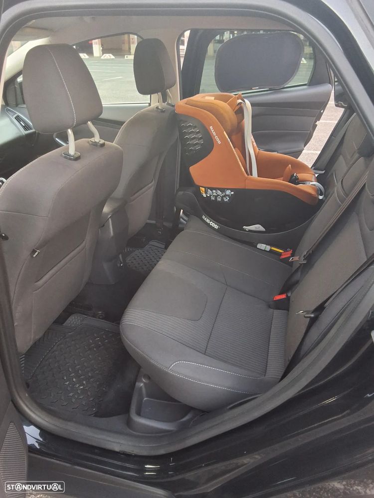 Ford Focus SW 1.6 TDCi Titanium Econetic - 19