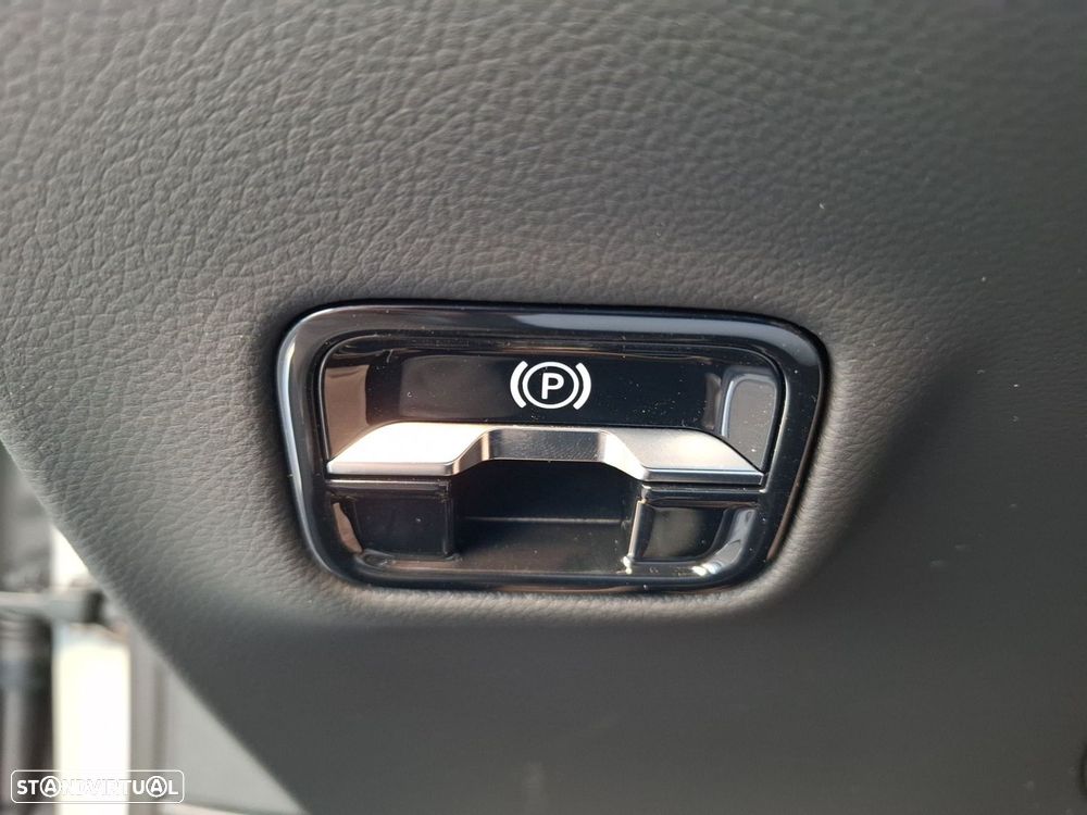 Mercedes-Benz E 53 AMG Hybrid 4Matic+ - 21