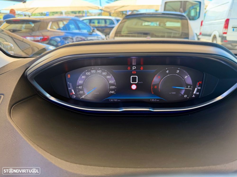 Peugeot 5008 1.5 BlueHDi Allure Pack EAT8 - 10
