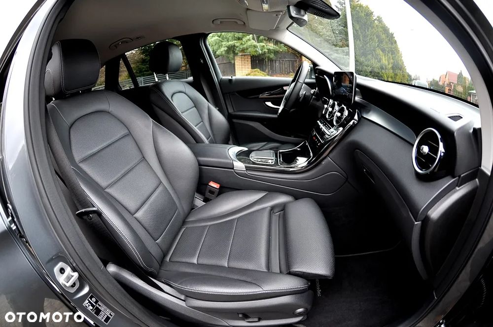 Mercedes-Benz GLC 200 d Business Edition - 24