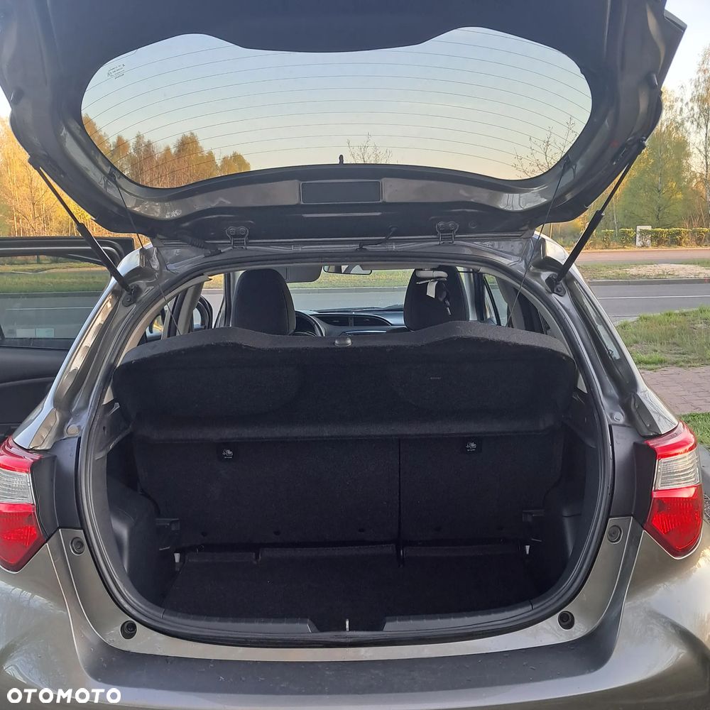 Toyota Yaris 1.5 Premium - 13