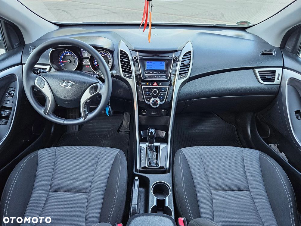 Hyundai i30 1.6 Automatik Style - 8
