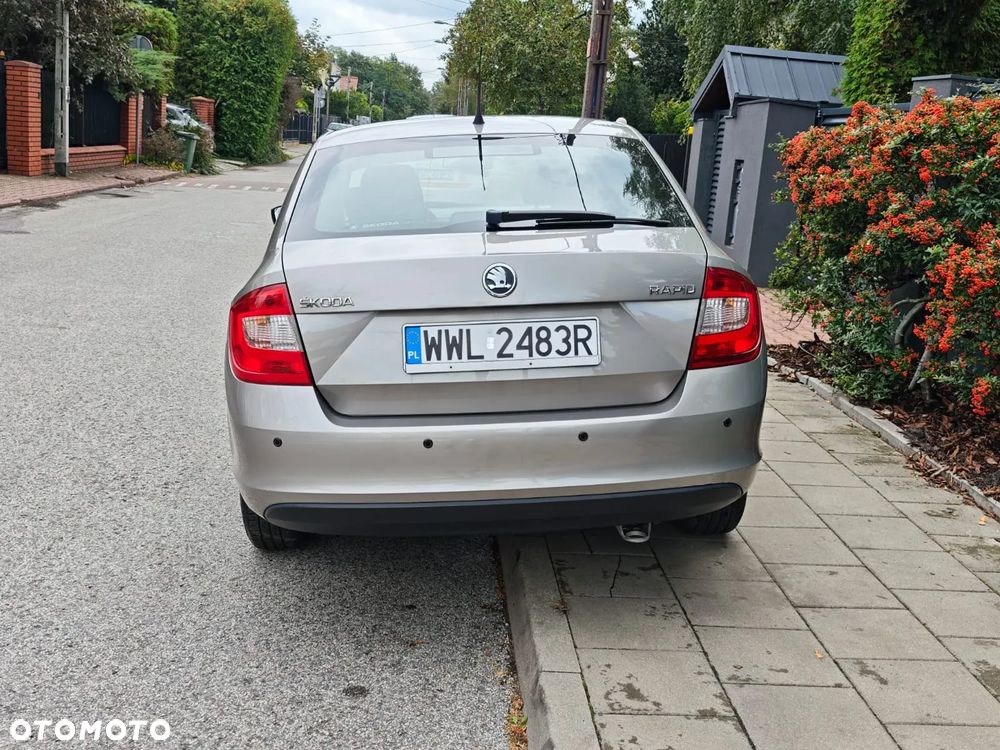 Skoda RAPID 1.2 Active - 14