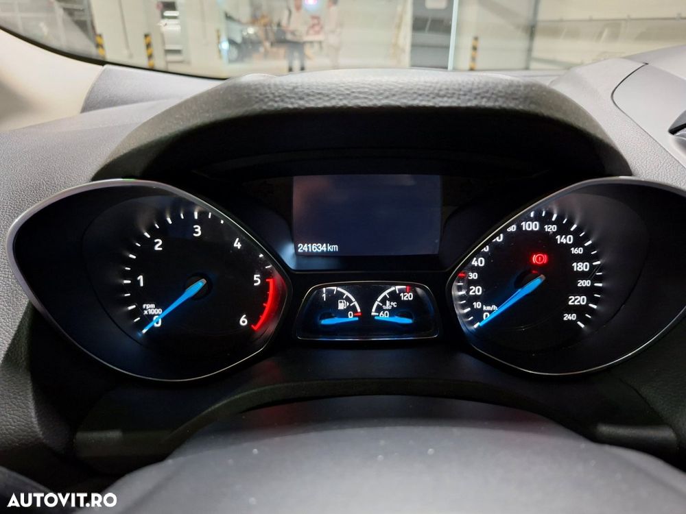 Ford Kuga 2.0 TDCi 4WD Trend - 6