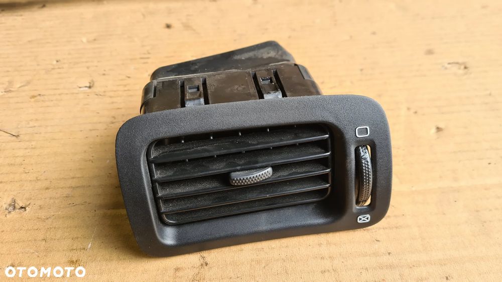 Subaru Legacy 3 BH5 ramka licznika kratki nawiewu ogrzewania - 6