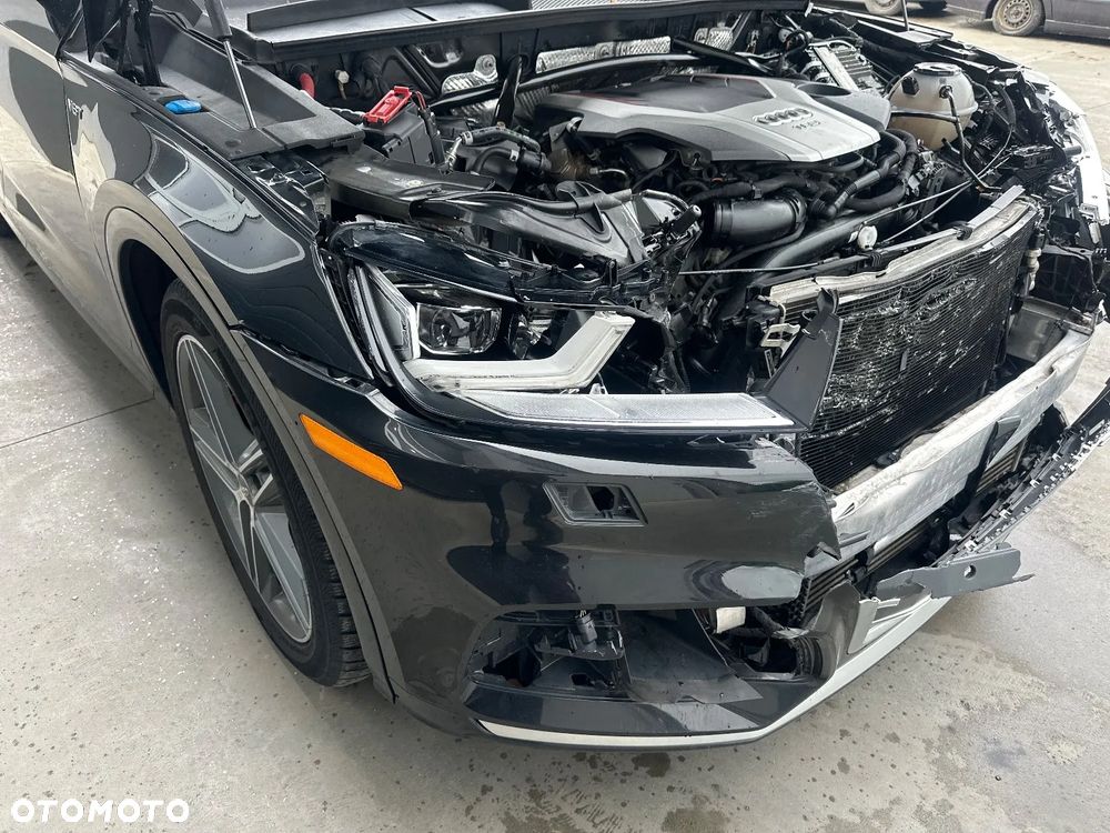 Audi SQ5 - 10