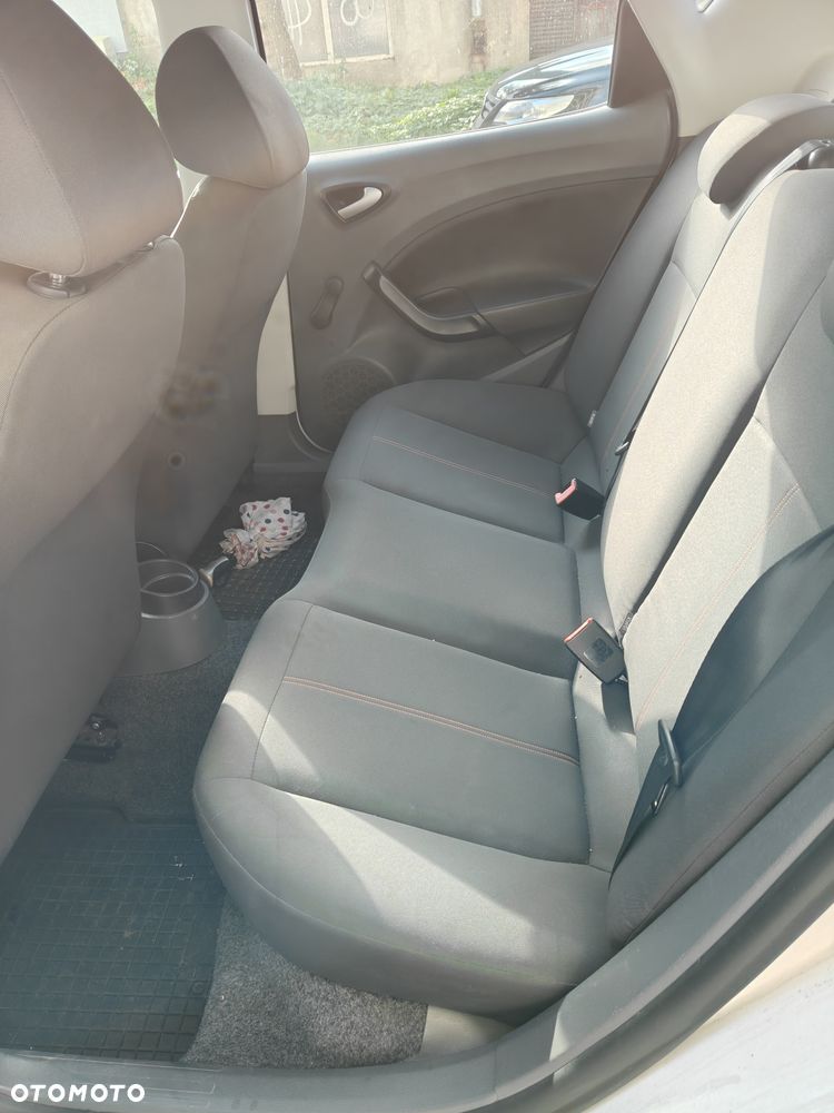 Seat Ibiza 2010 photo 5