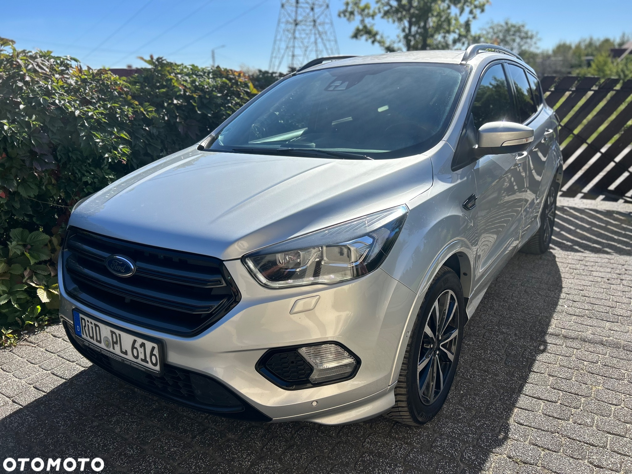 Ford Kuga 2.0 TDCi AWD ST-Line - 4