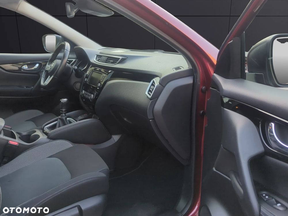 Nissan Qashqai 1.3 DIG-T N-Connecta EU6d - 16