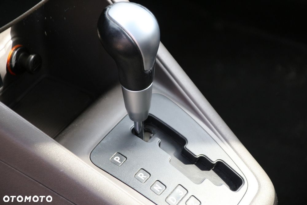 Kia Venga 1.6 CVVT Automatik UEFA EURO 2016 - 13