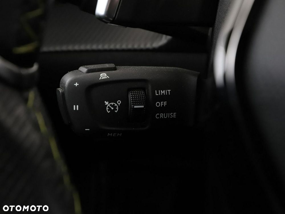 Peugeot 2008 PureTech 130 GT S&S EAT8 - 35