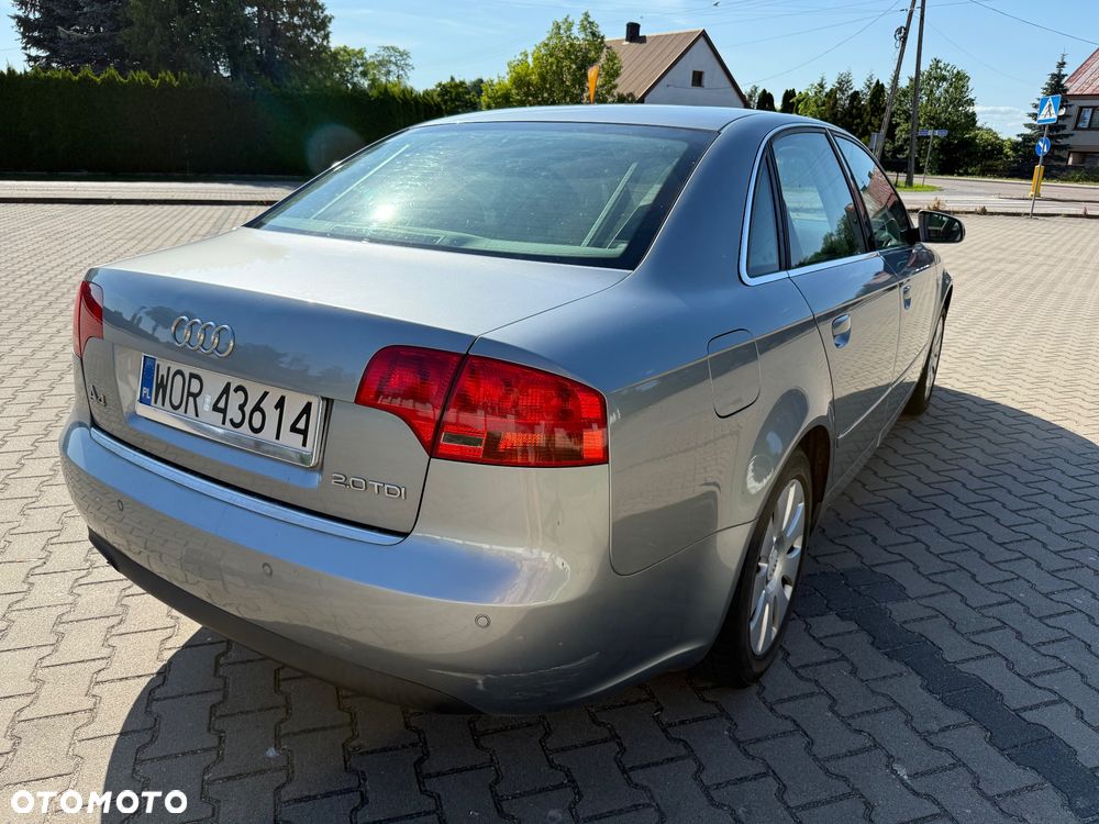 Audi A4 Limousine 2.0 TDI - 11