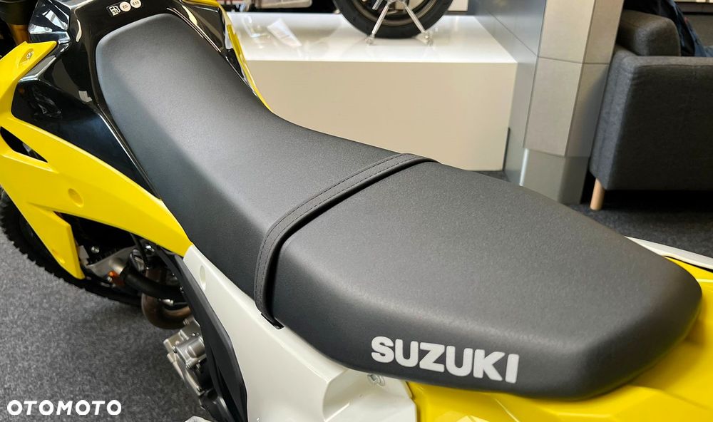 Suzuki DR-Z - 12