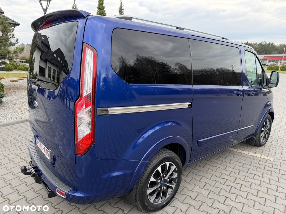 Ford Tourneo Custom - 5