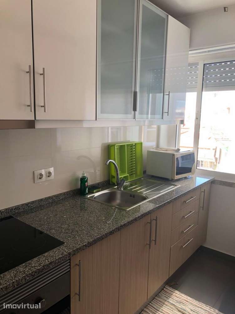 Quarto - localizado em Pontinha Lisbon - Grande imagem: 4/10