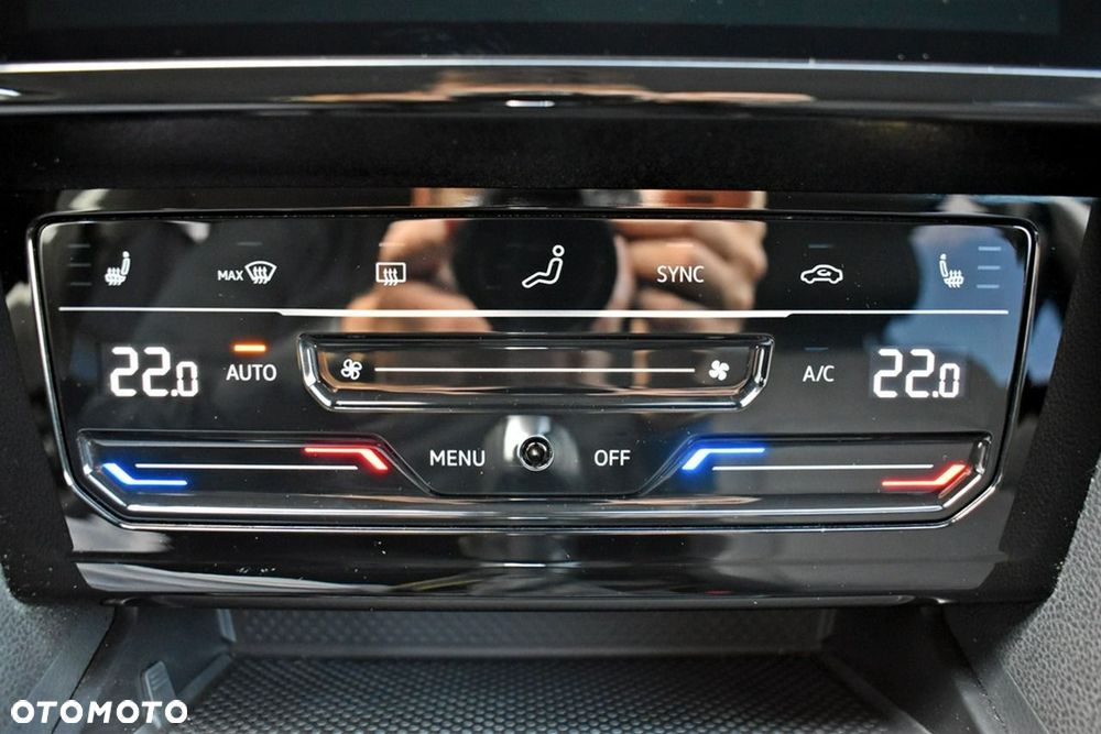 Volkswagen Passat Variant 2.0 TDI EVO Business DSG - 26