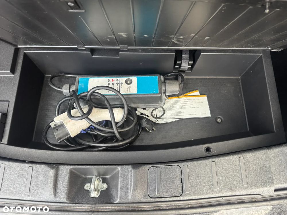 Mitsubishi Outlander 2.0 4WD Plus - 24