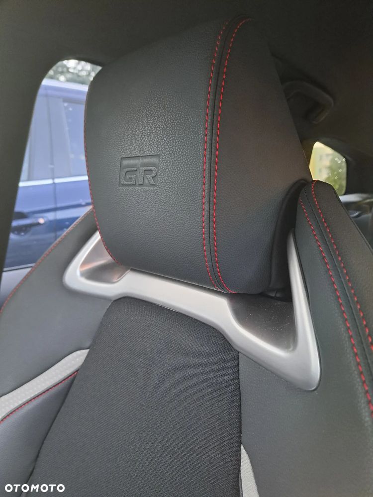 Toyota Corolla 1.8 Hybrid GR Sport - 17