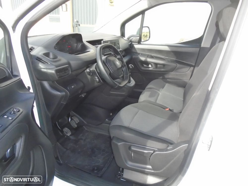 Peugeot PARTNER  LONGA-3 LUGARES 102 CV-NACIONAL-IVA DEDUTIVEL - 21