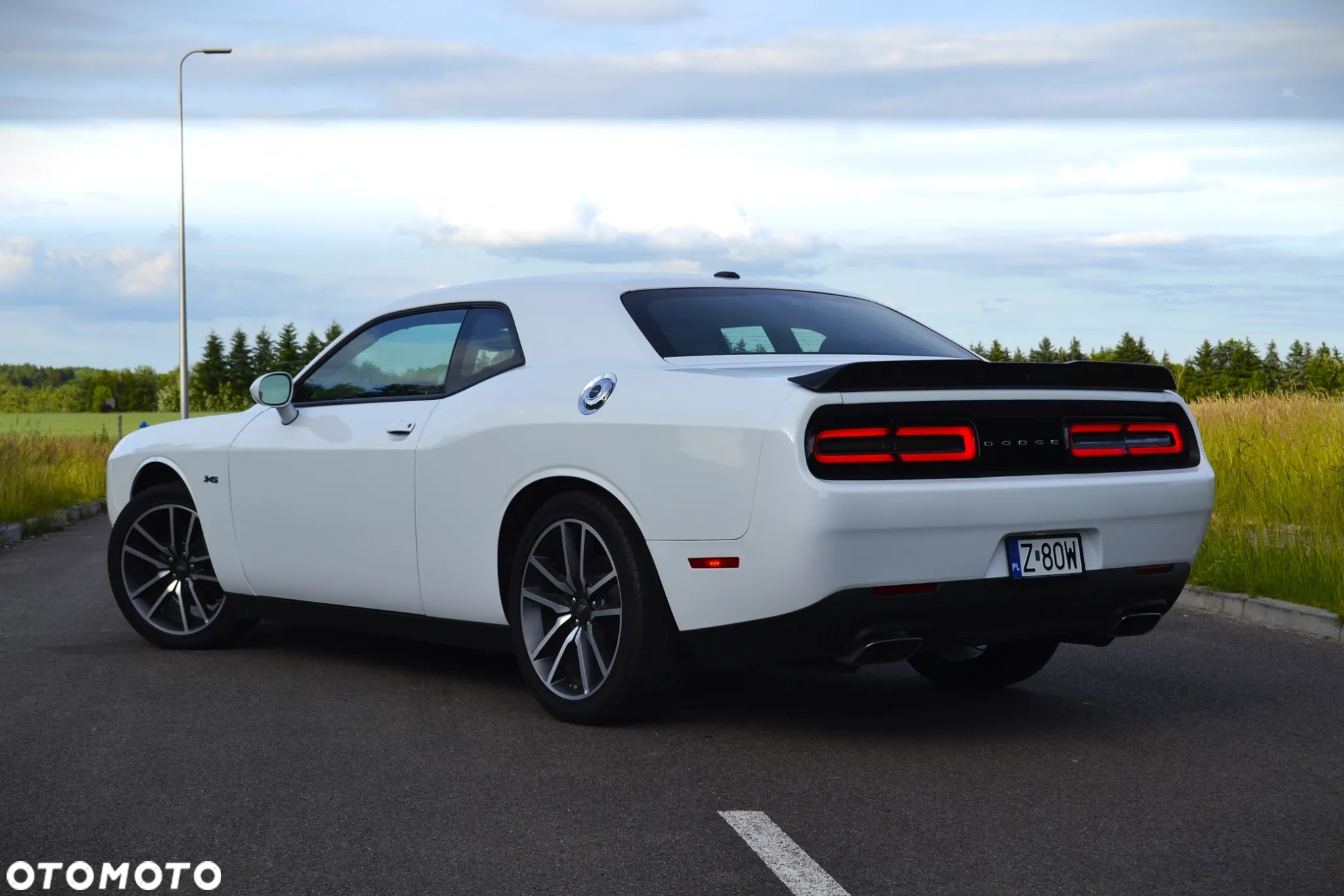 Dodge Challenger 5.7 R/T - 6
