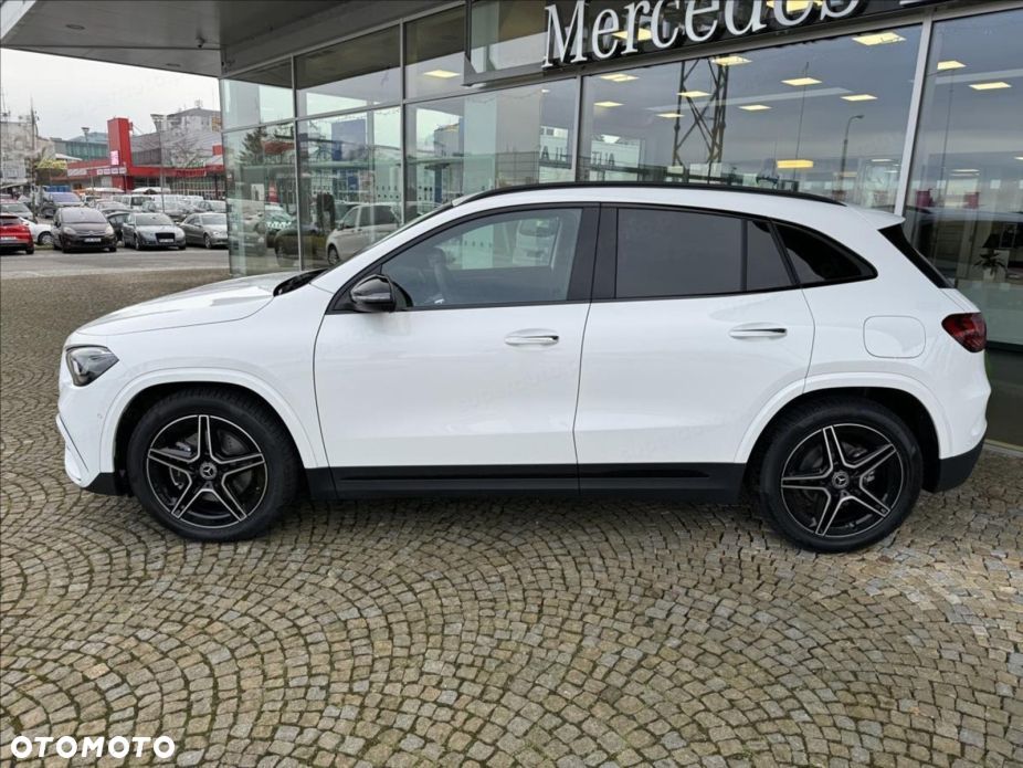 Mercedes-Benz GLA 200 mHEV AMG Line 7G-DCT - 2