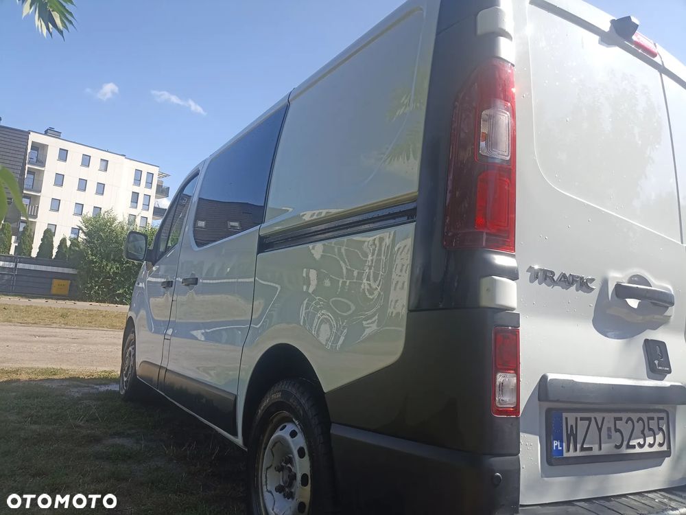 Renault Trafic 3 - 6