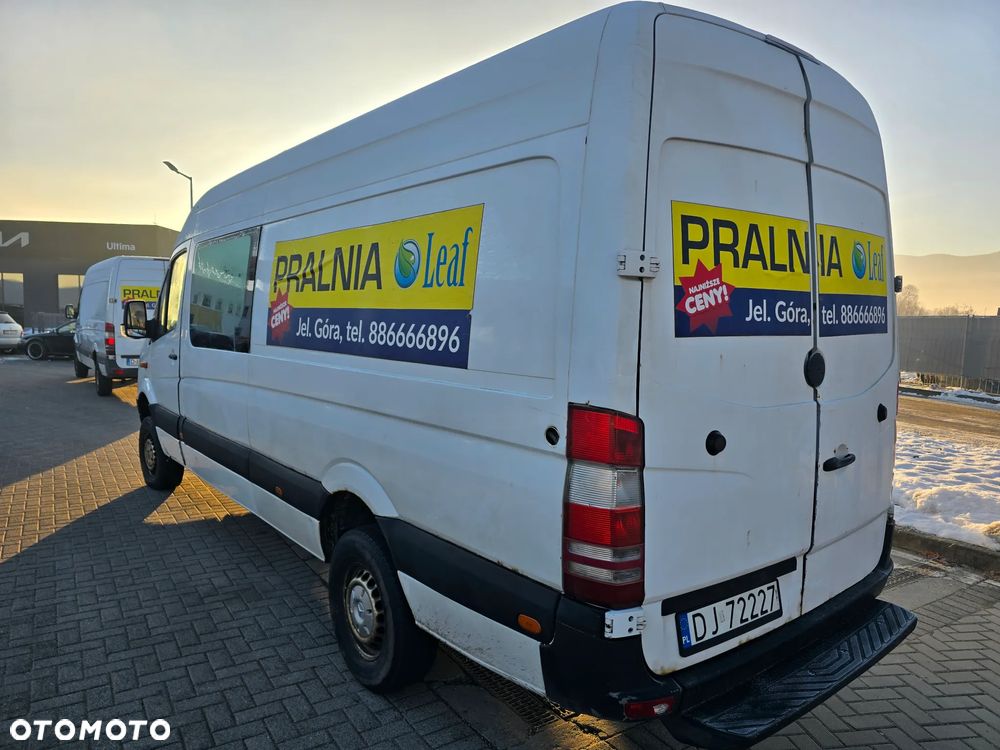 Mercedes-Benz Sprinter - 4
