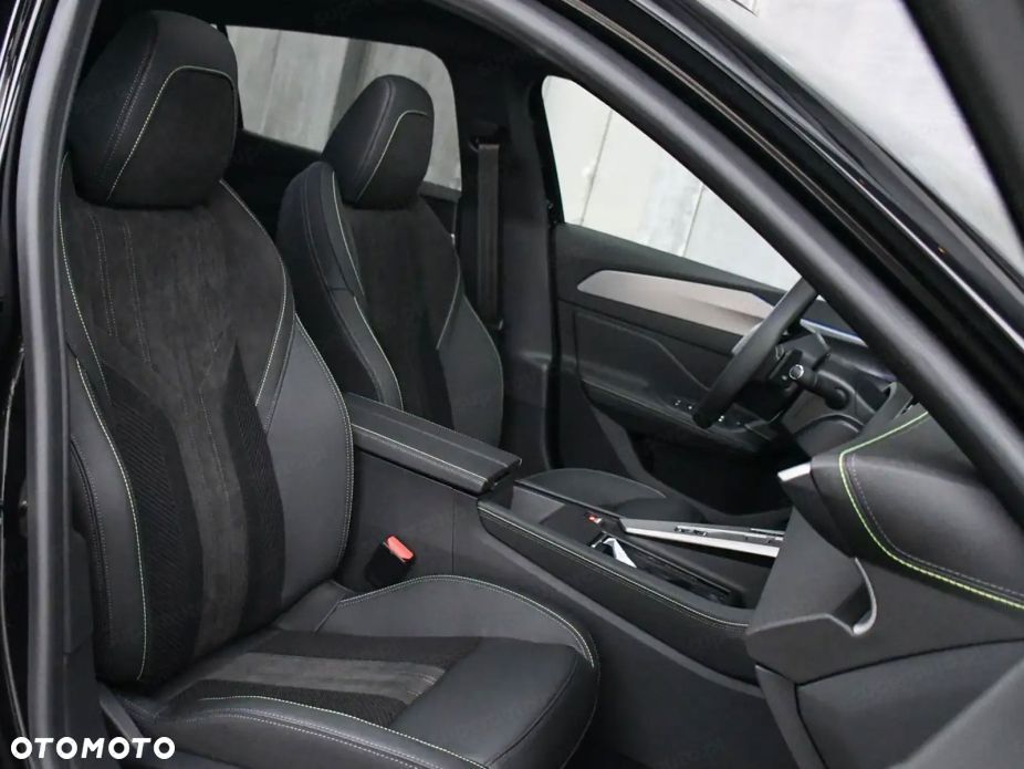 Peugeot 408 - 7