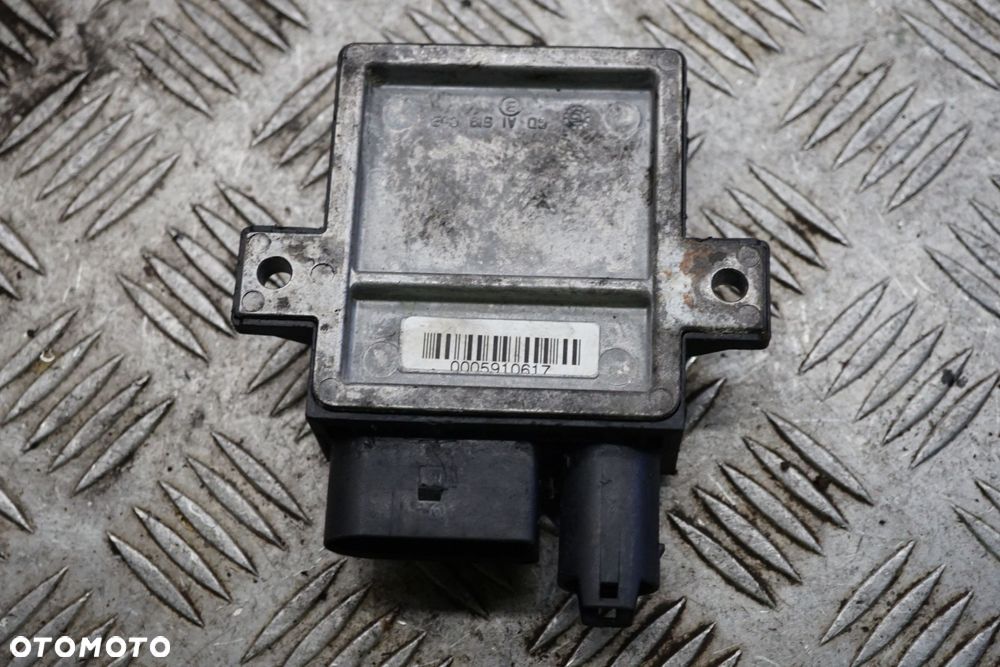 MODUŁ PRZEKAŹNIK ŚWIEC ŻAROWYCH X3 E83 I LIFT 3.0 D  BMW 2006-2010 - 1