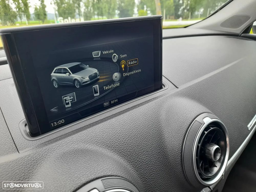 Audi A3 Sportback 1.6 TDI Attraction Ultra - 16