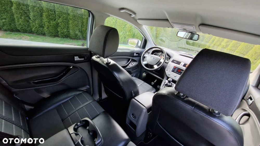 Ford Kuga 2.0 TDCi 4x4 Titanium - 25