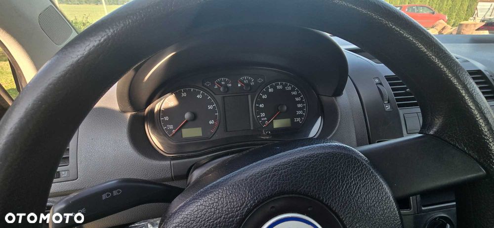 Volkswagen Polo - 5
