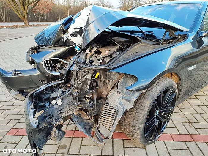 BMW Seria 5 535i xDrive Sport-Aut - 20