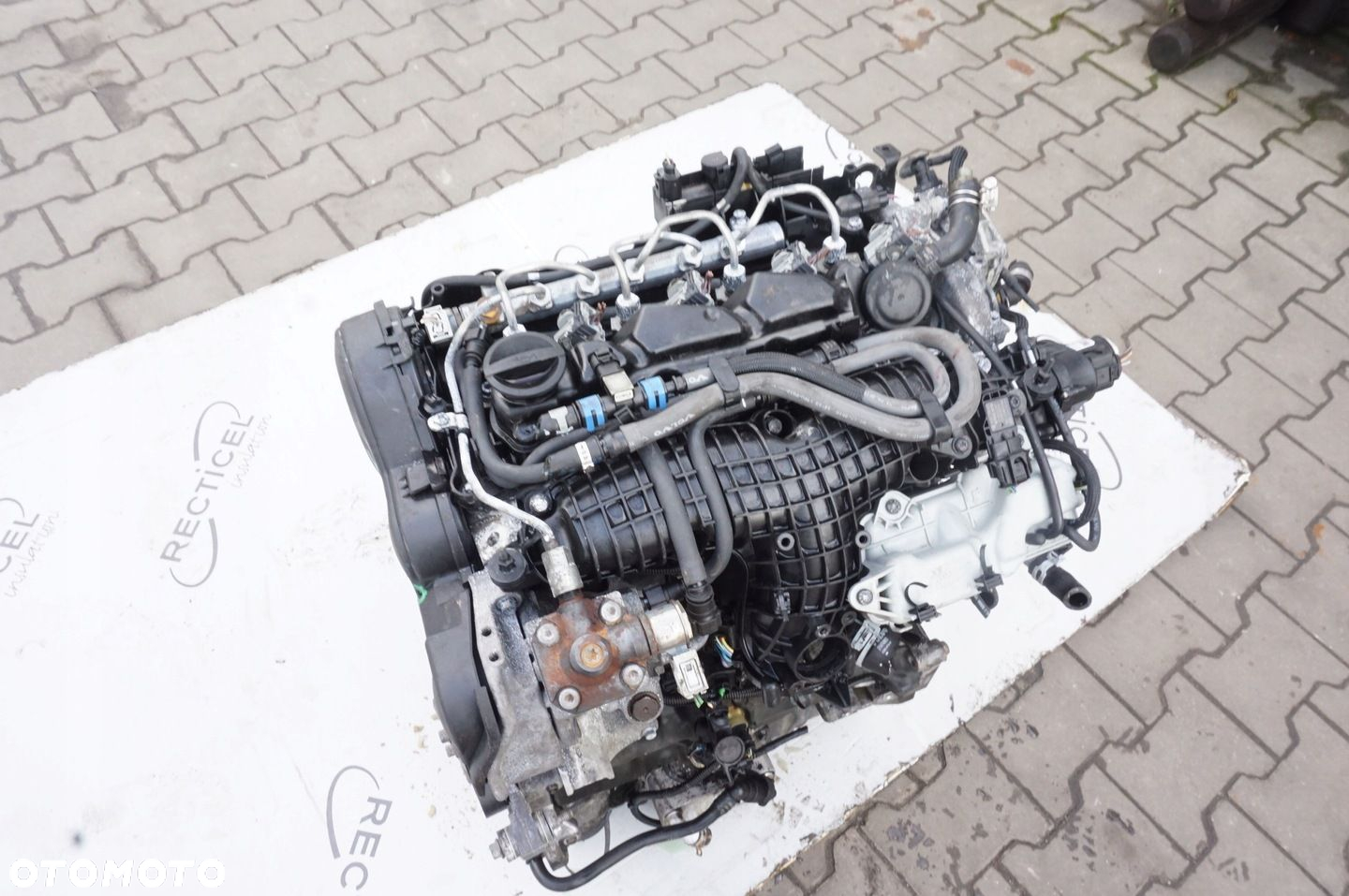 SILNIK VOLVO 2.0 D3 D4204T9 KOMPLETNY 82 TYŚ KM - 10