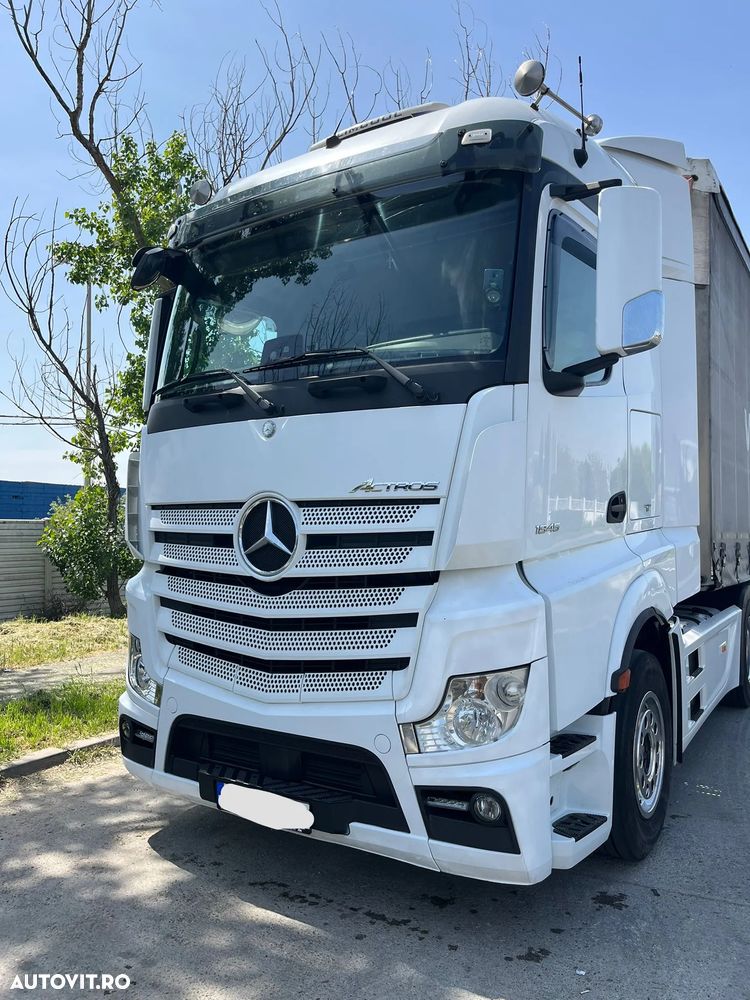 Mercedes-Benz Actros - 3