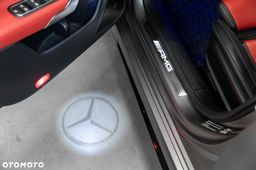 Mercedes-Benz CLA AMG 45 S 4-Matic+ 8G-DCT - 32