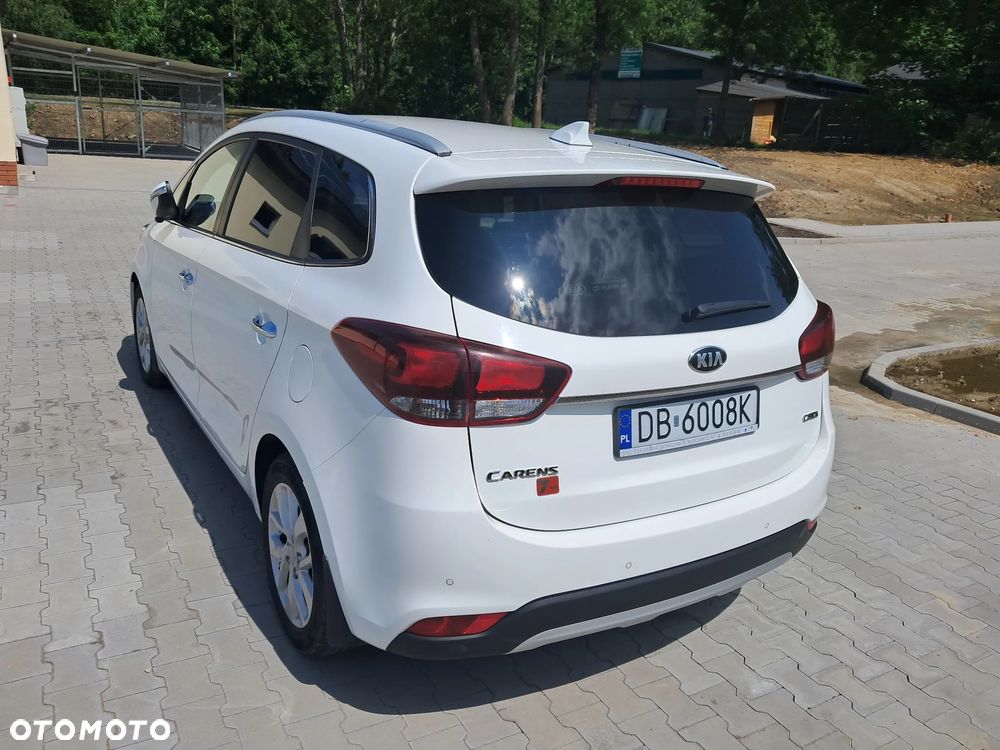 Kia Carens 1.7 CRDi L - 4