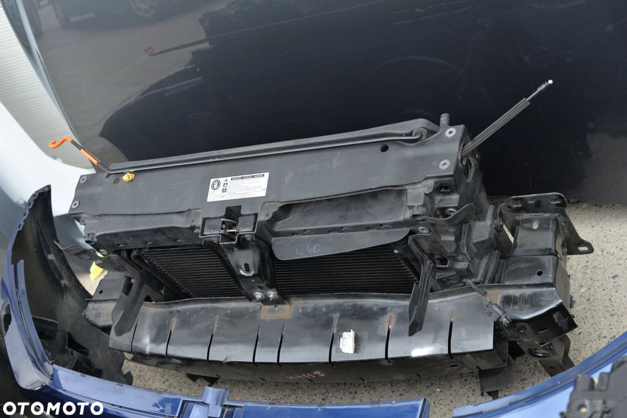 MASKA BŁOTNIK LAMPA H7 XENON ZDERZAK GRILL PAS BELKA VW JETTA 10- - 12