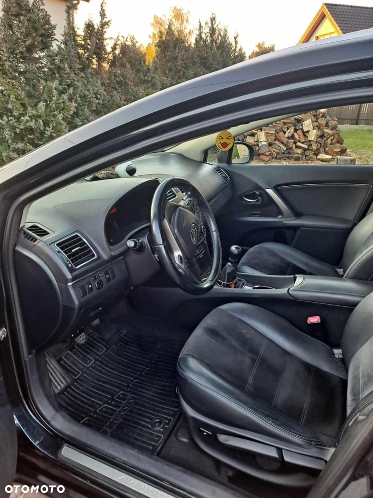 Toyota Avensis 2.0 D-4D Premium - 5