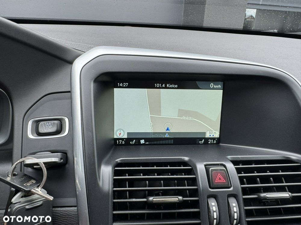 Volvo XC 60 D3 Drive-E Ocean Race - 27
