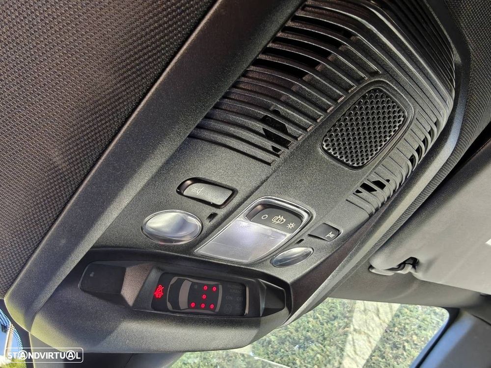 Peugeot 5008 1.5 BlueHDi GT EAT8 - 26