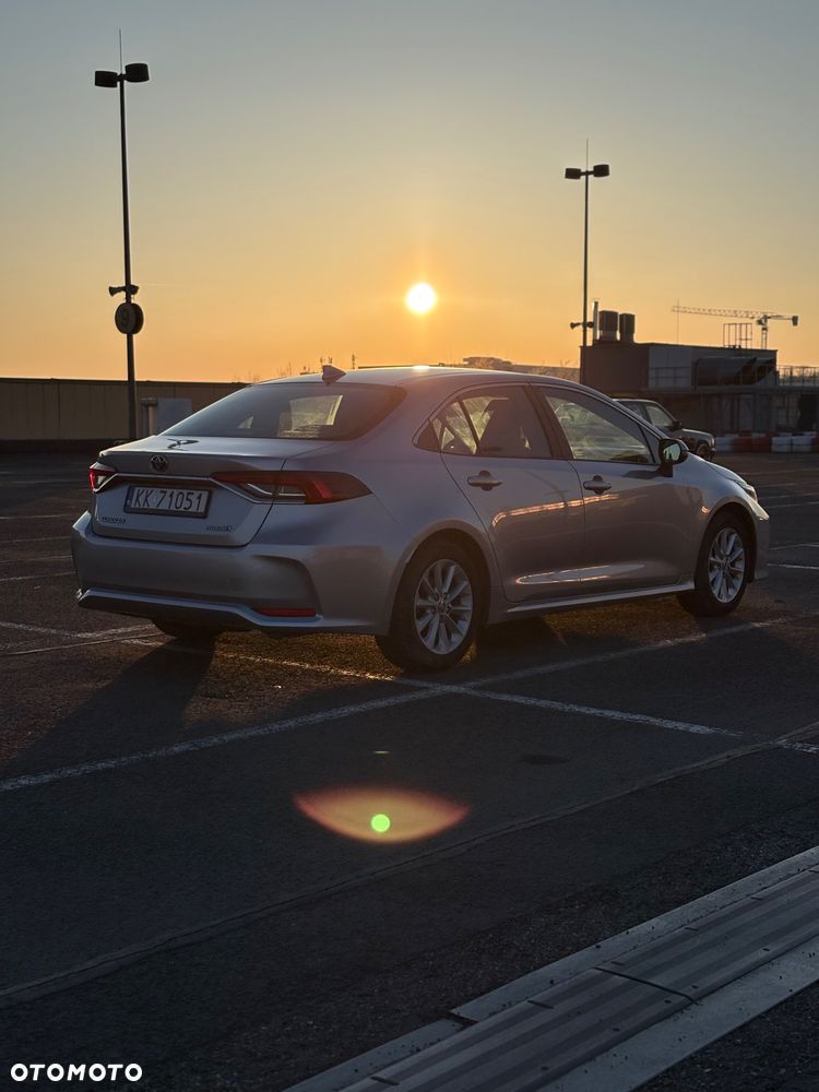 Toyota Corolla 1.8 Hybrid GPF Comfort - 4