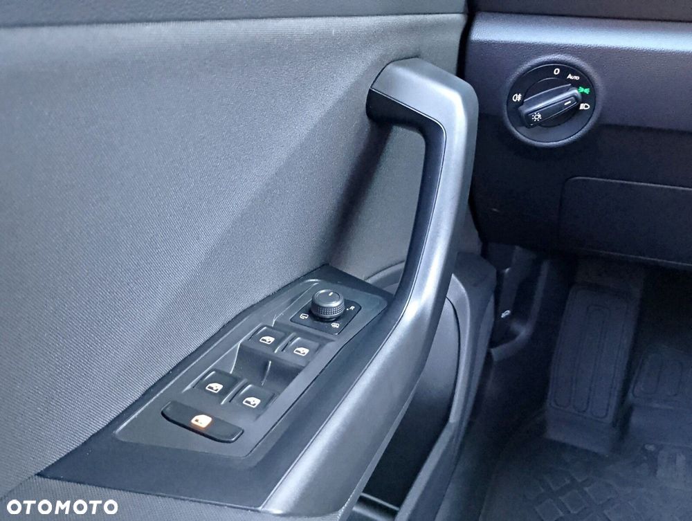 Volkswagen T-Roc 1.0 TSI Life - 28