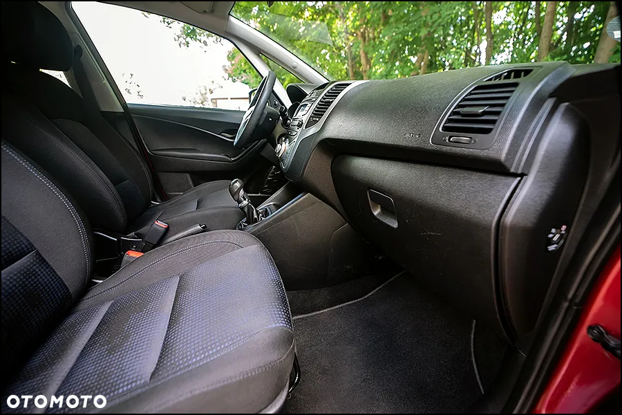 Hyundai ix20 - 35